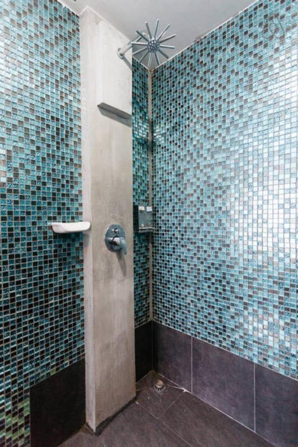 Blutique Hotel Банкок Екстериор снимка