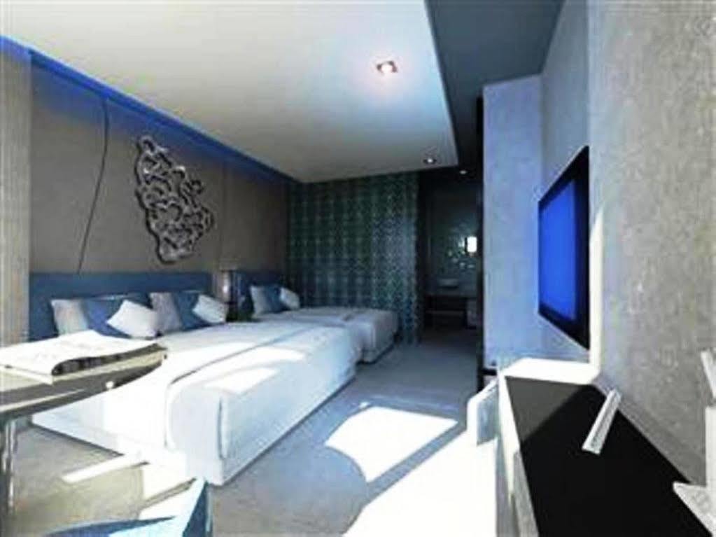 Blutique Hotel Банкок Екстериор снимка