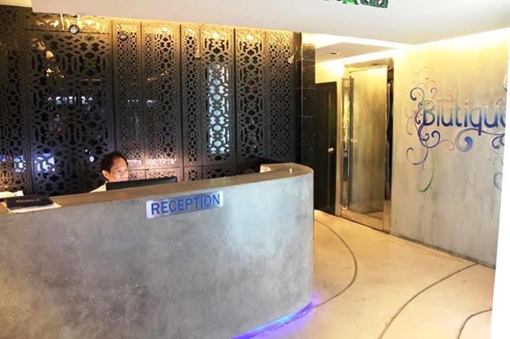 Blutique Hotel Банкок Екстериор снимка